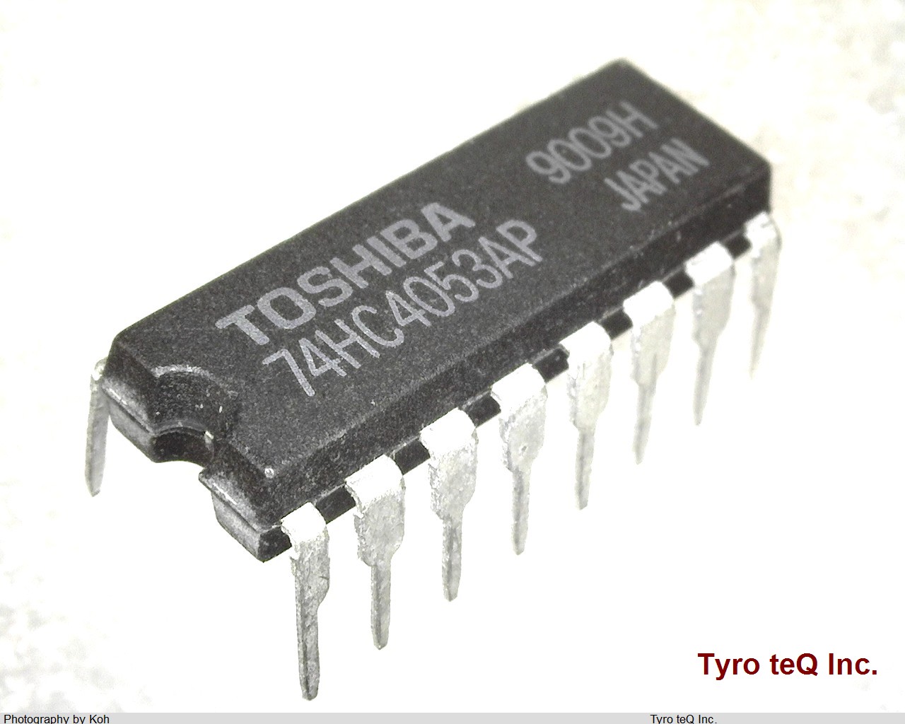 TC74HC4053AP