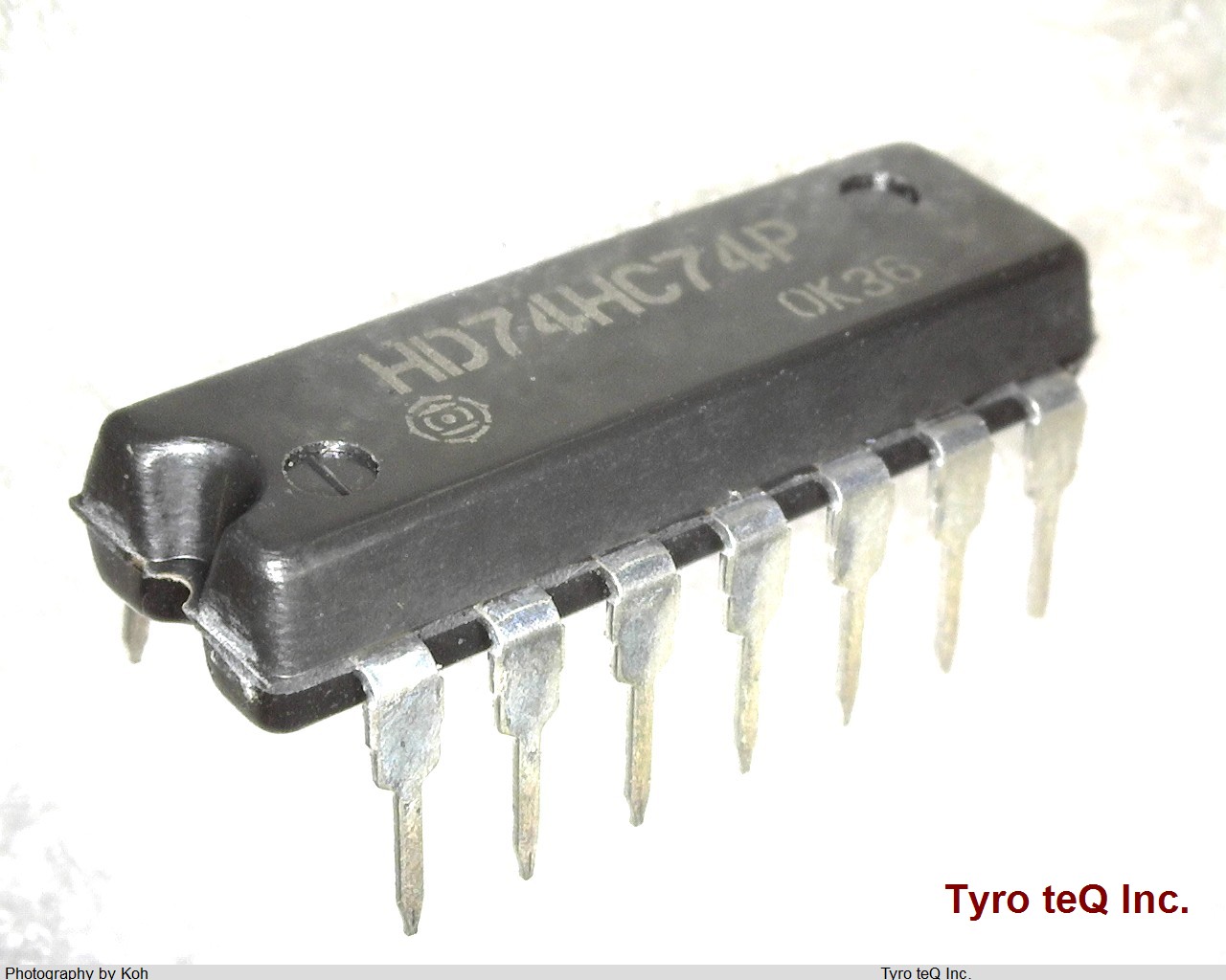 HD74HC74P