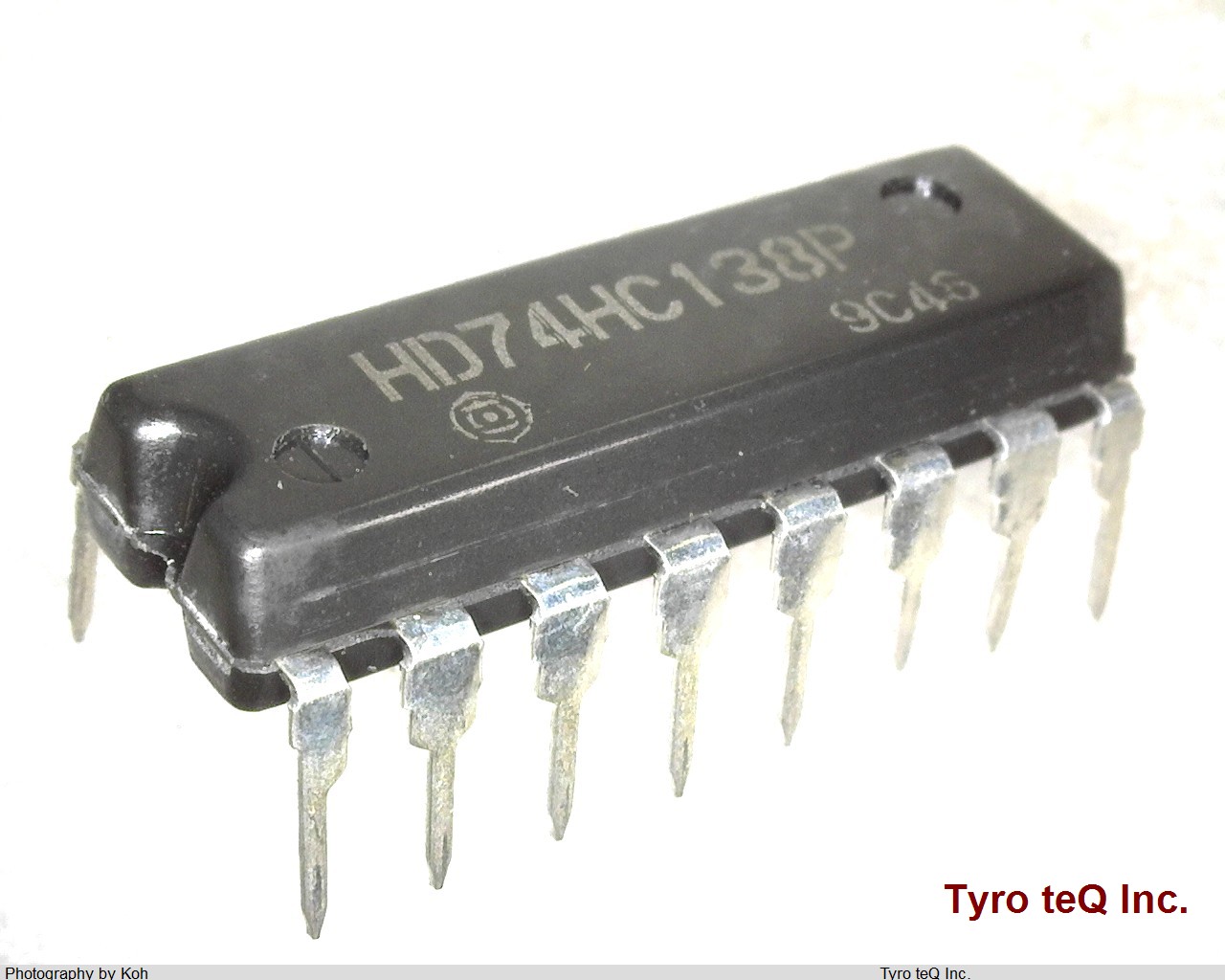 HD74HC138P
