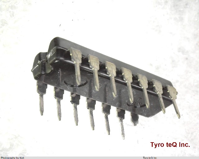 HD74LS10P