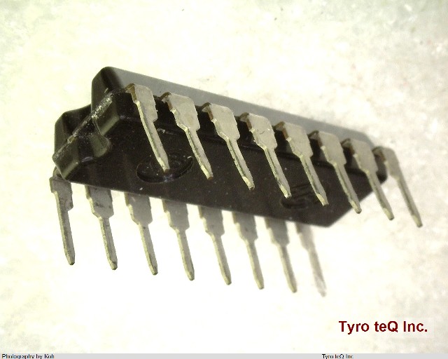 HD74LS85P