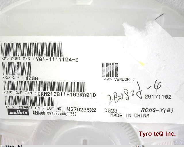 GRM216B11H103KA01D
