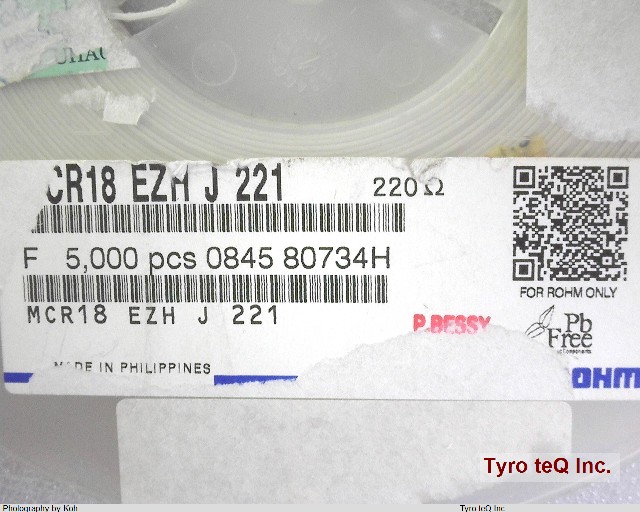 MCR18EZHJ221