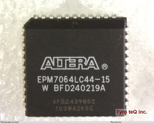 EPM7064LC44-15