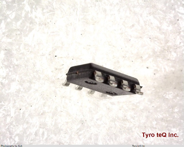 MC100EPT24D