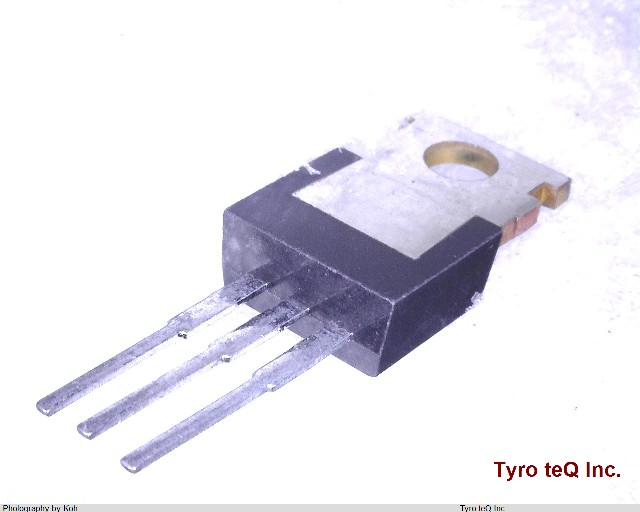 2SD687