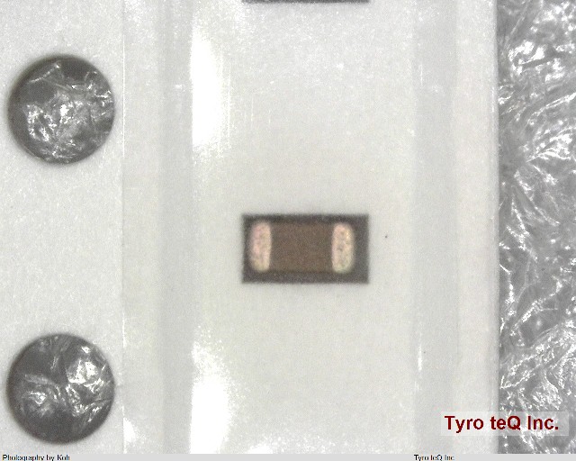 GRM188F11H104ZA01