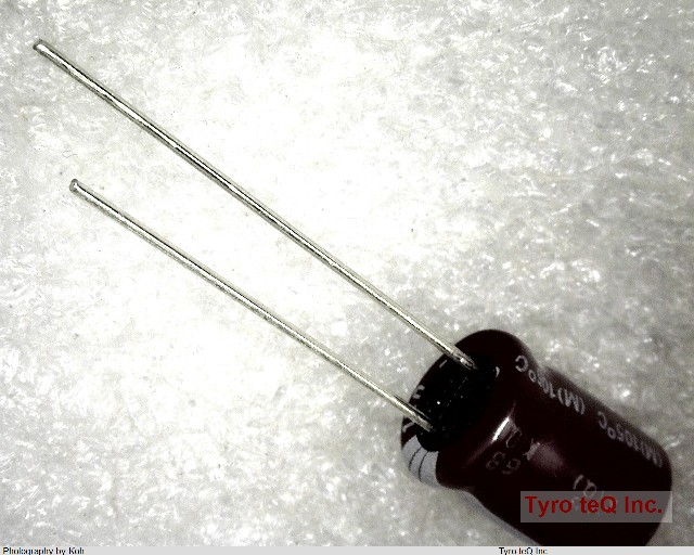EKZE350ELL151MHB5D