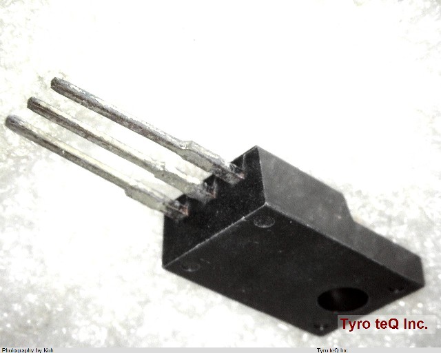 2SB1495