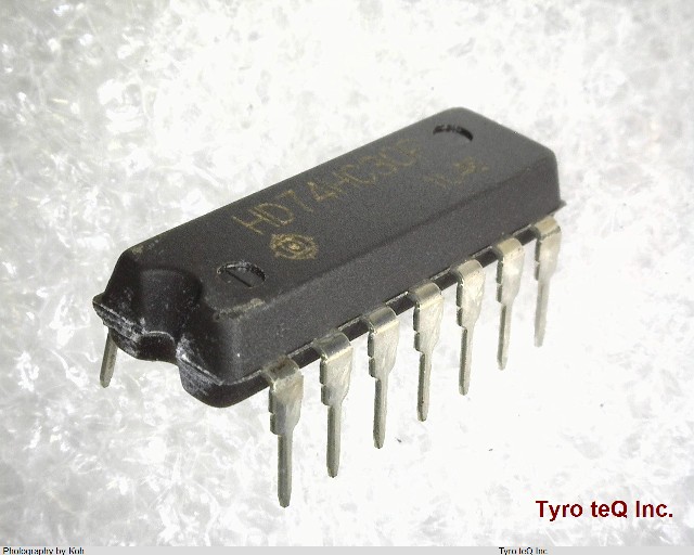 HD74HC30P