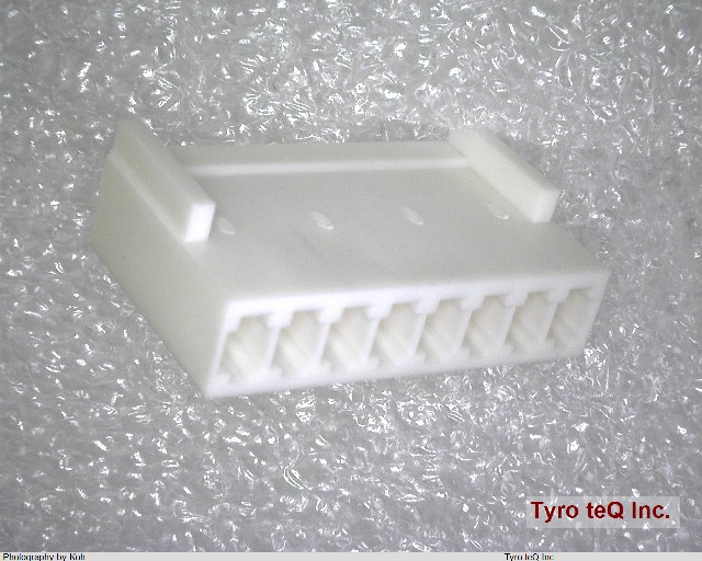 22011082