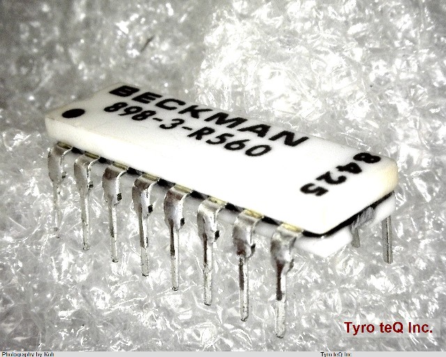 898-3-R560