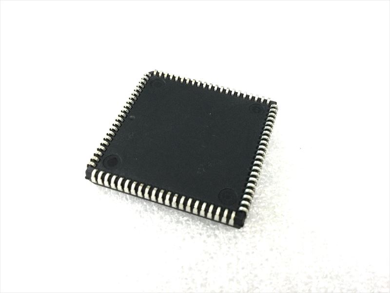 EPM7064LC84-15