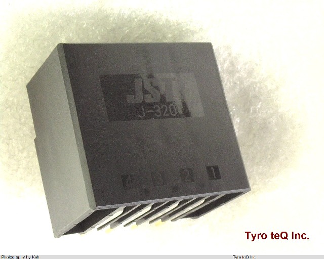 S08B-F32MK-GGXYR(LF)AU()