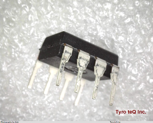 NJU7032D