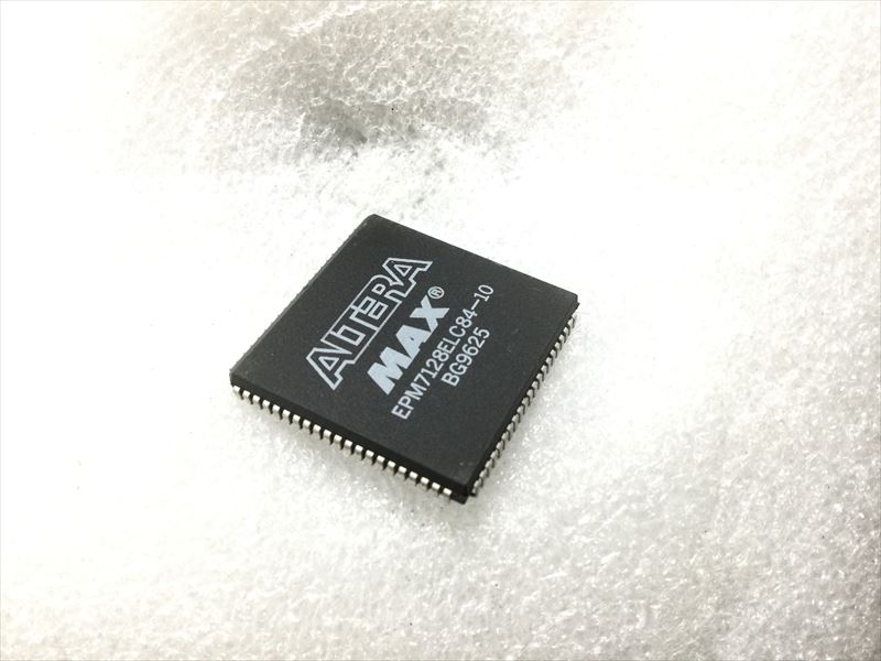 EPM7128ELC84-10