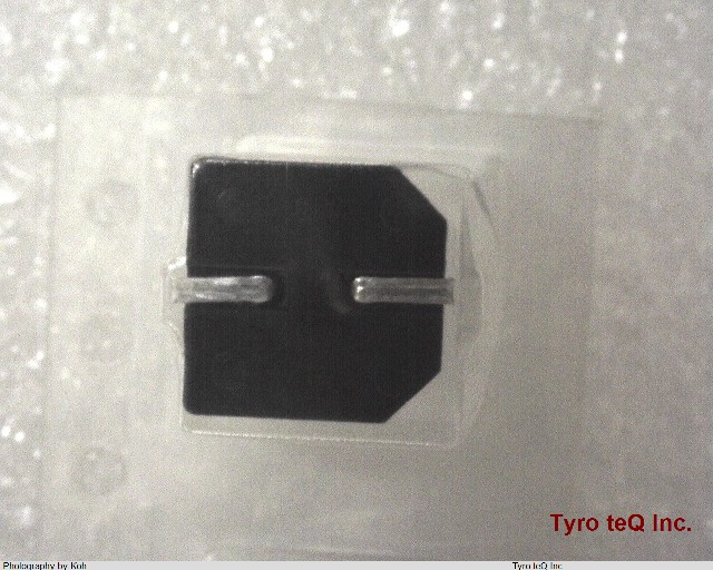 EMZA160ADA221MF80G