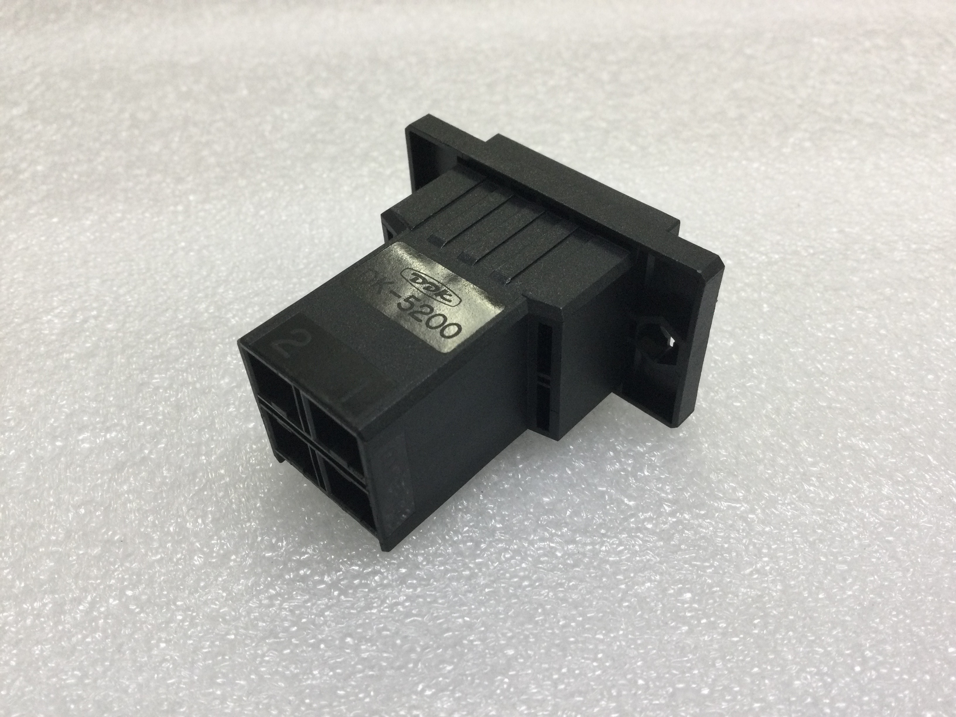 DK-5200M-04PYY