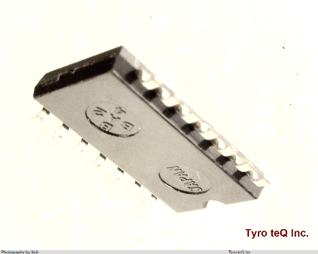 TC74HC4075AF