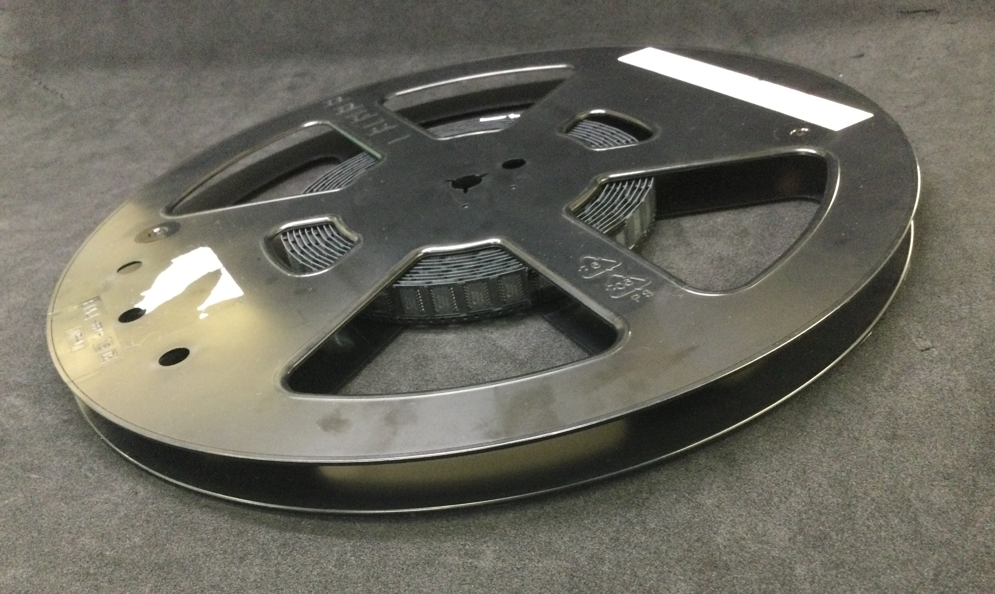 TC74HC00AF(EL,F)