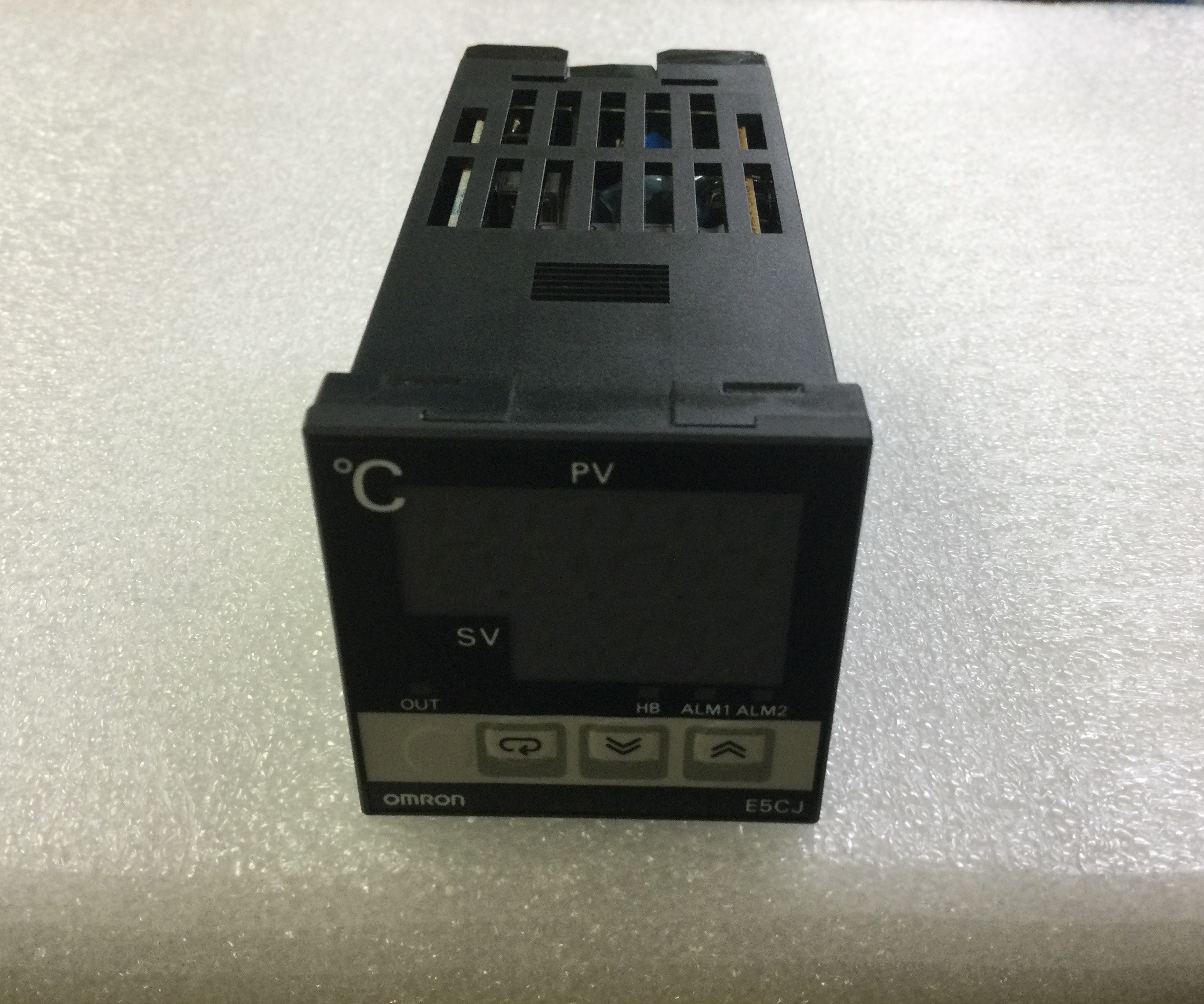 E5CJ-R2HB