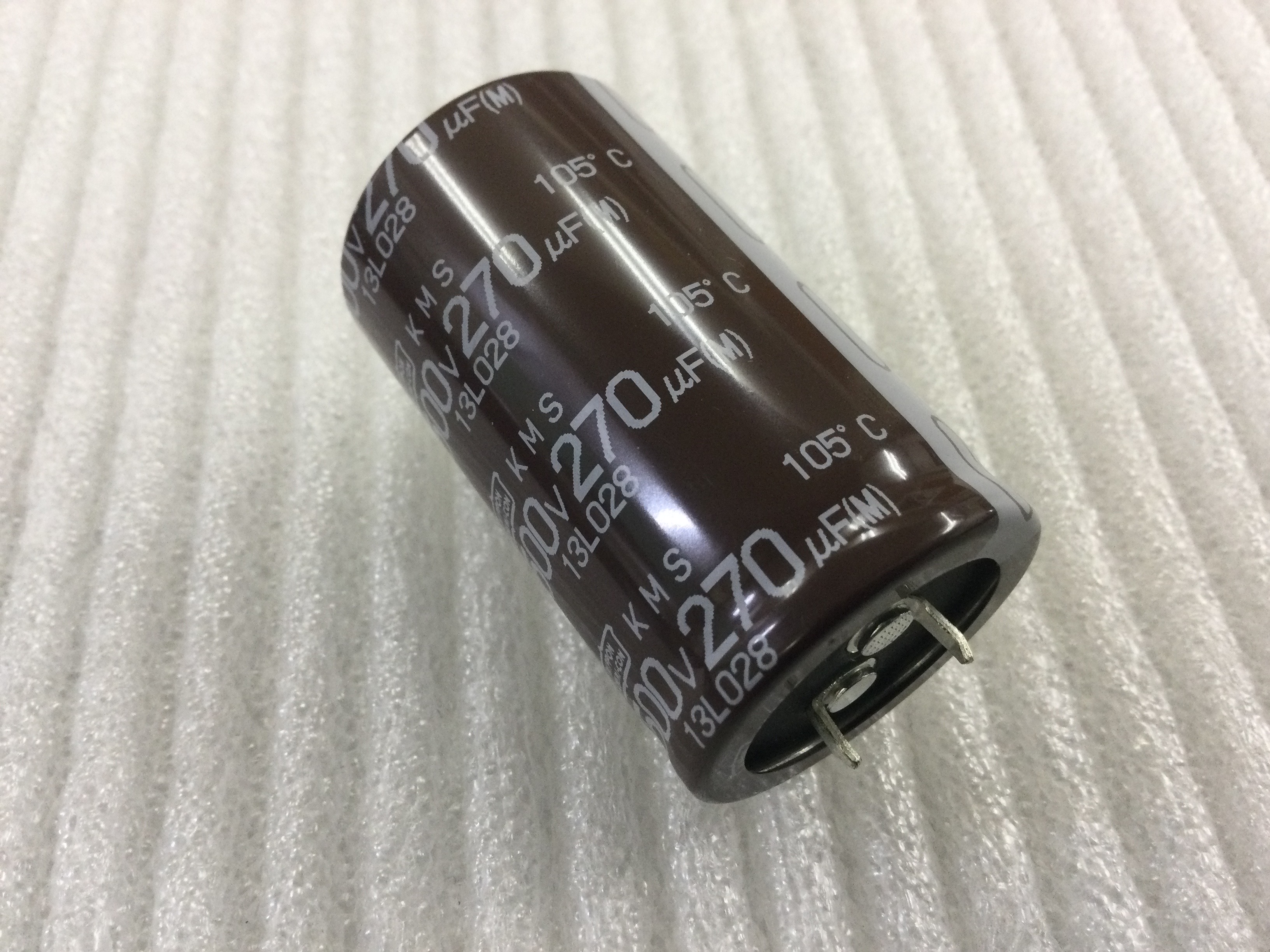 EKMS501VSN271MR50S