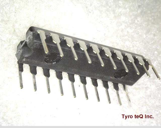 HD74HC688P