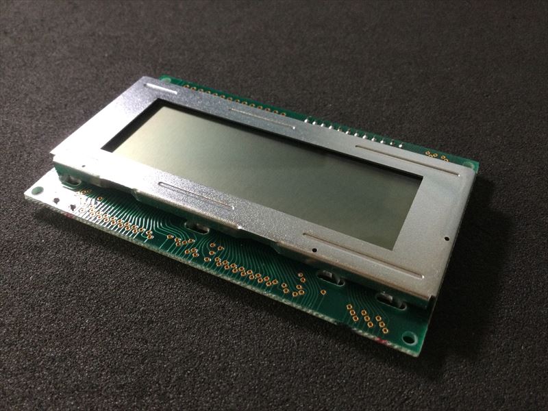 LM044L