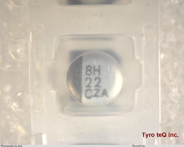 EMZA160ADA220MD61G