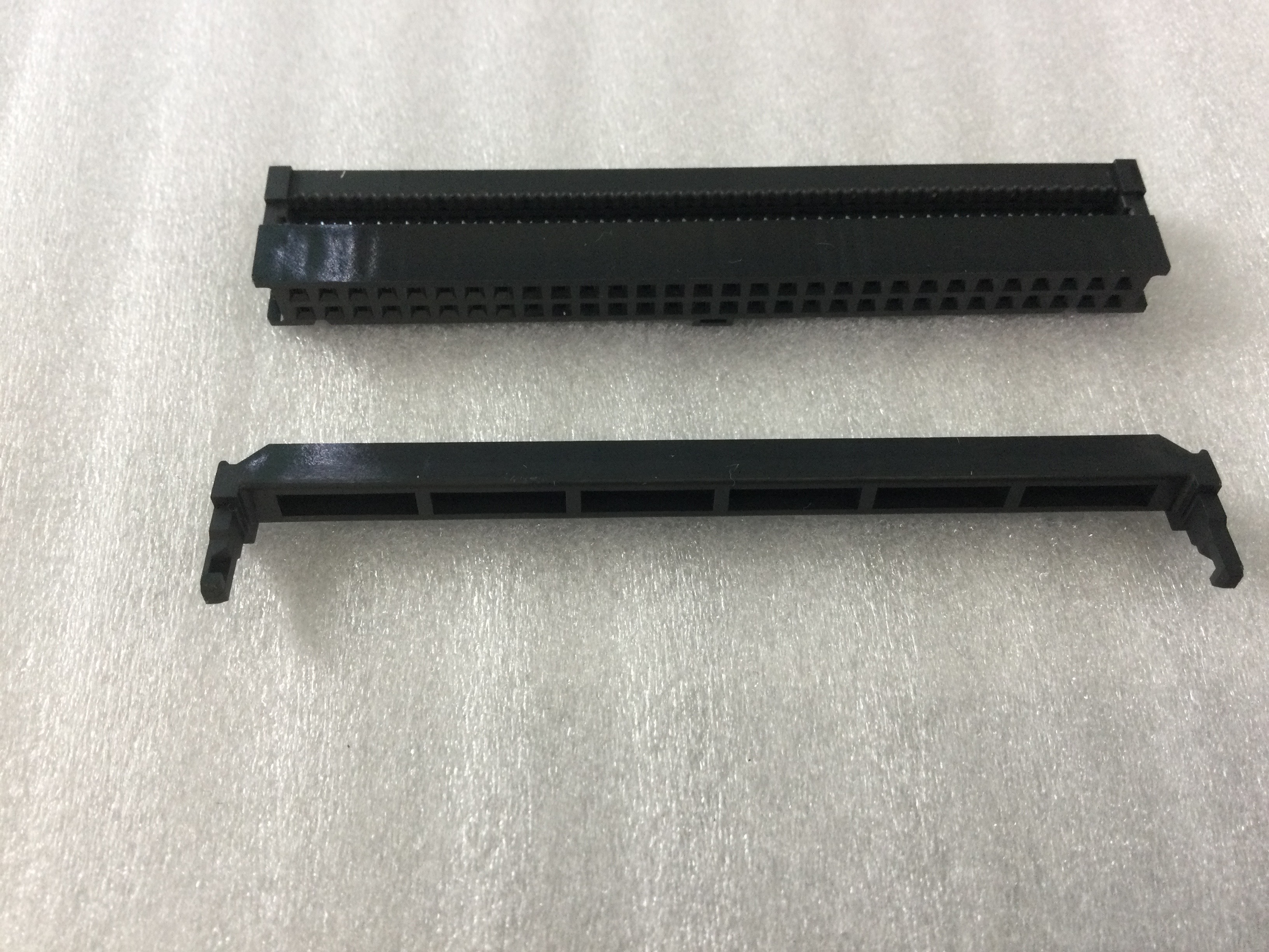 XG4M-6030-T