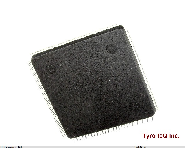 EPM7256SQC208-15