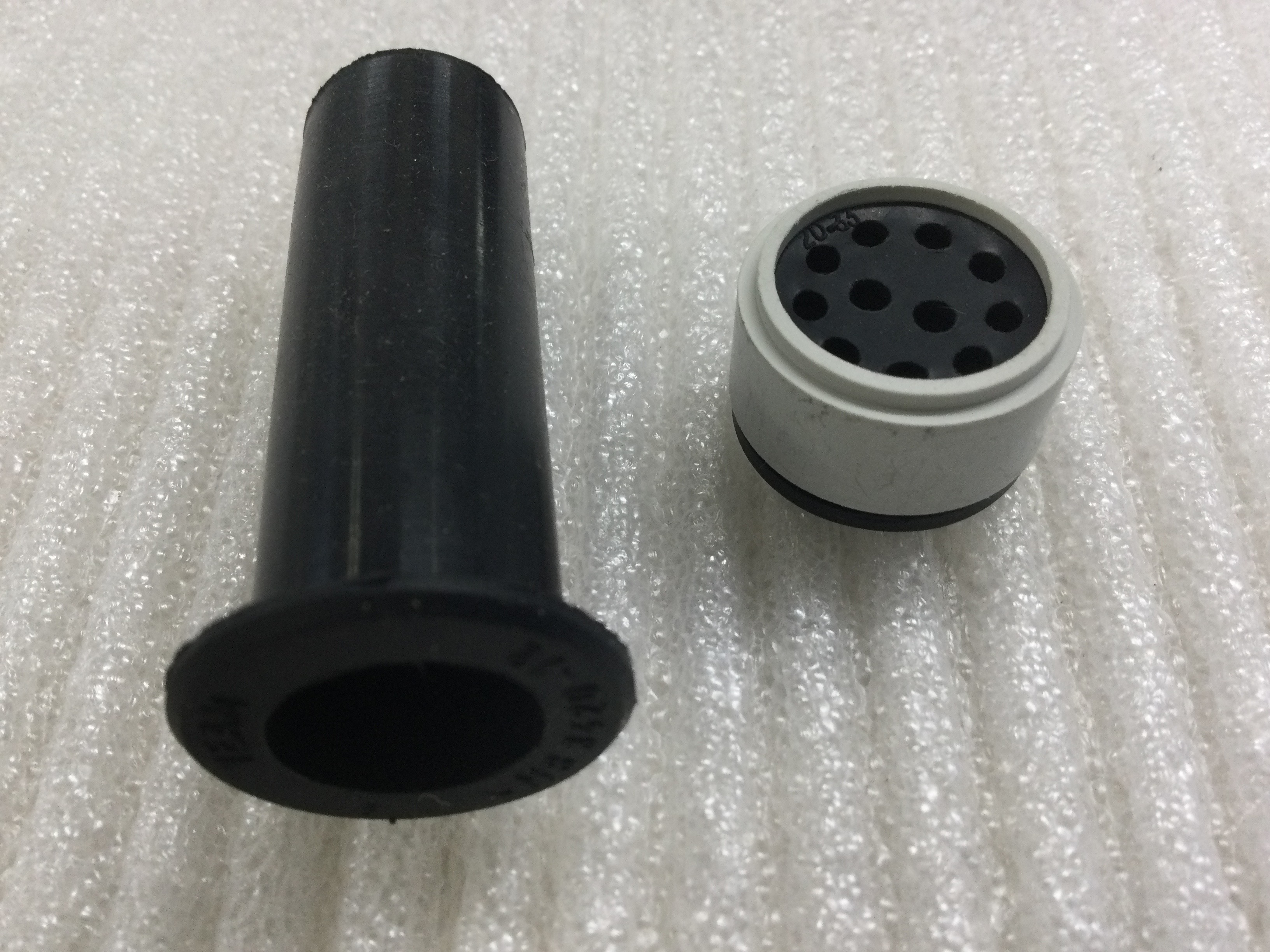 FRCIR08F-20-33P-F80-VO