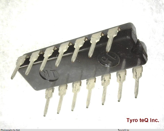HD74HC01P