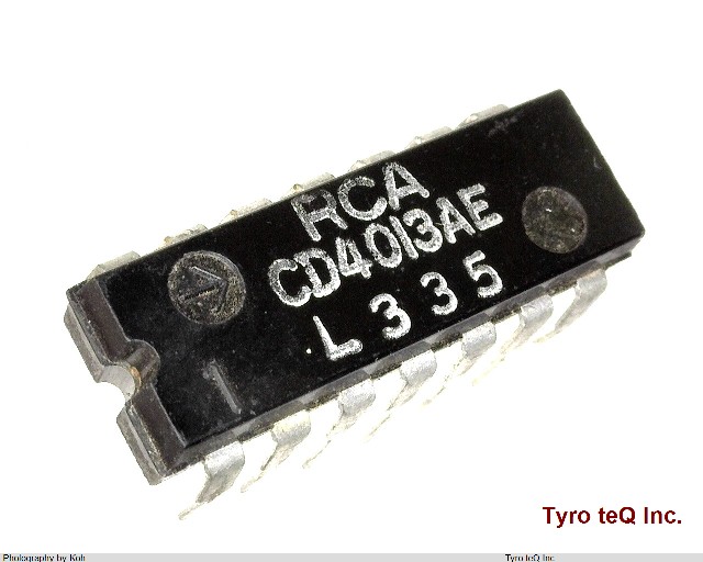 CD4013AE