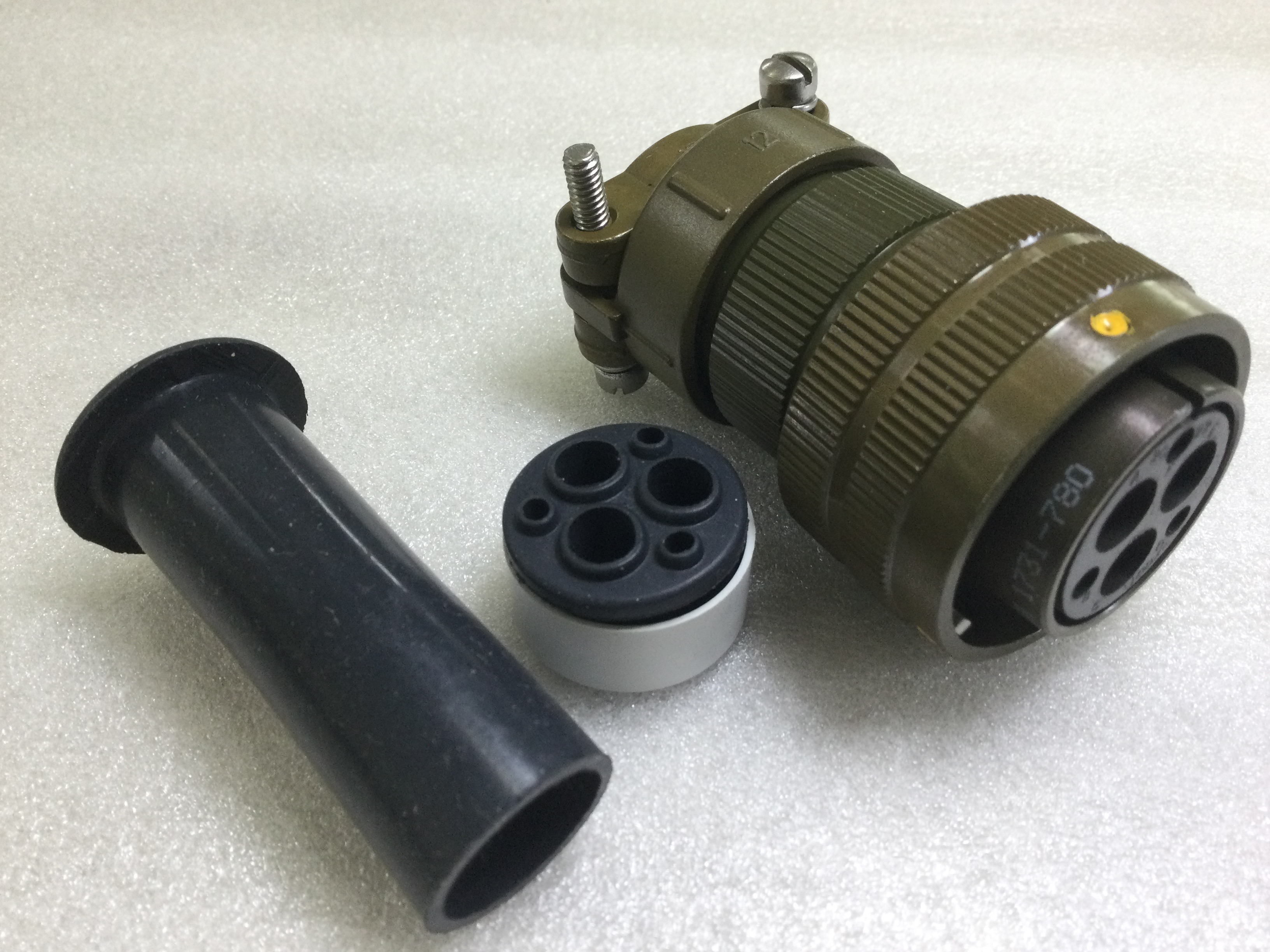FRCIR06F20-22S-F80-VO