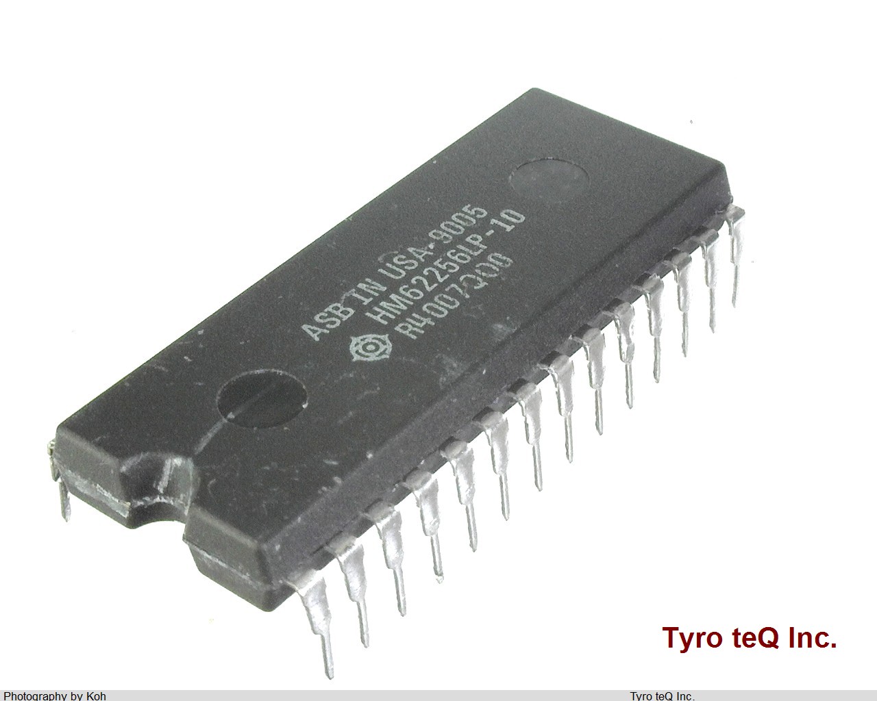 HM62256LP-10