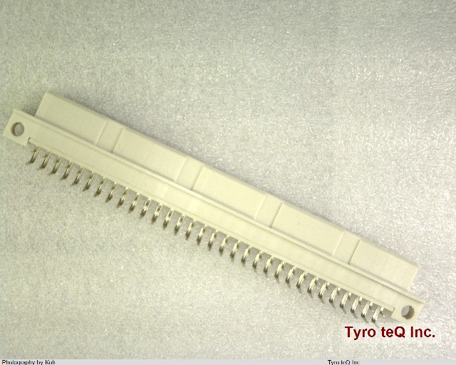 XC5F-6422