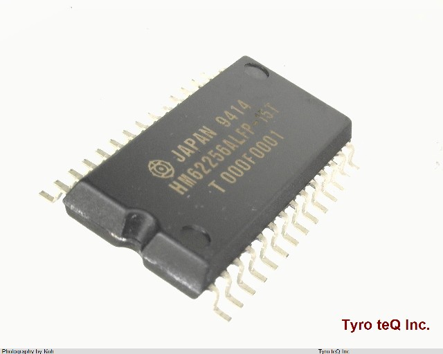 HM62256ALFP-15T