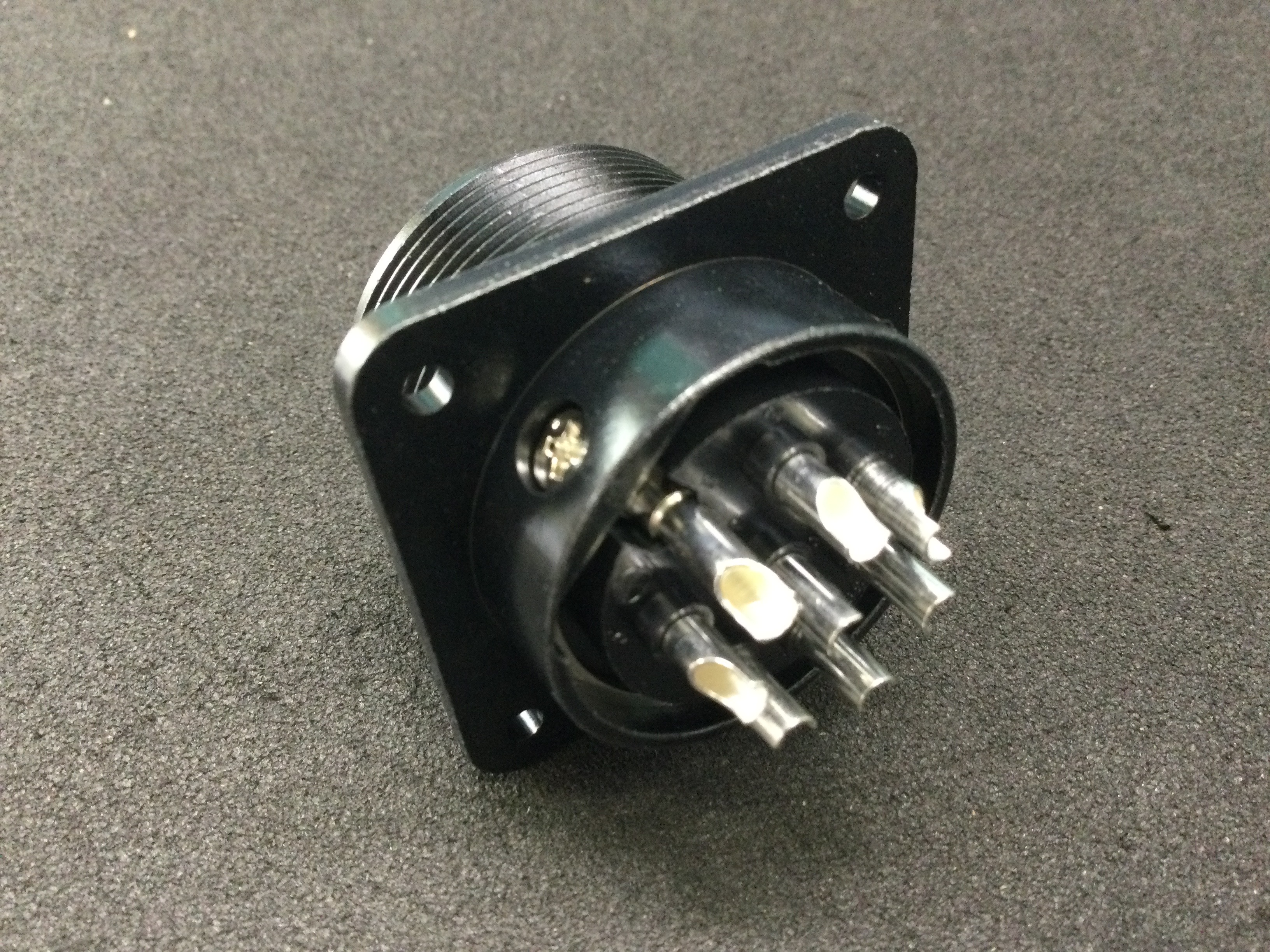 CE05-2A22-23SD-D