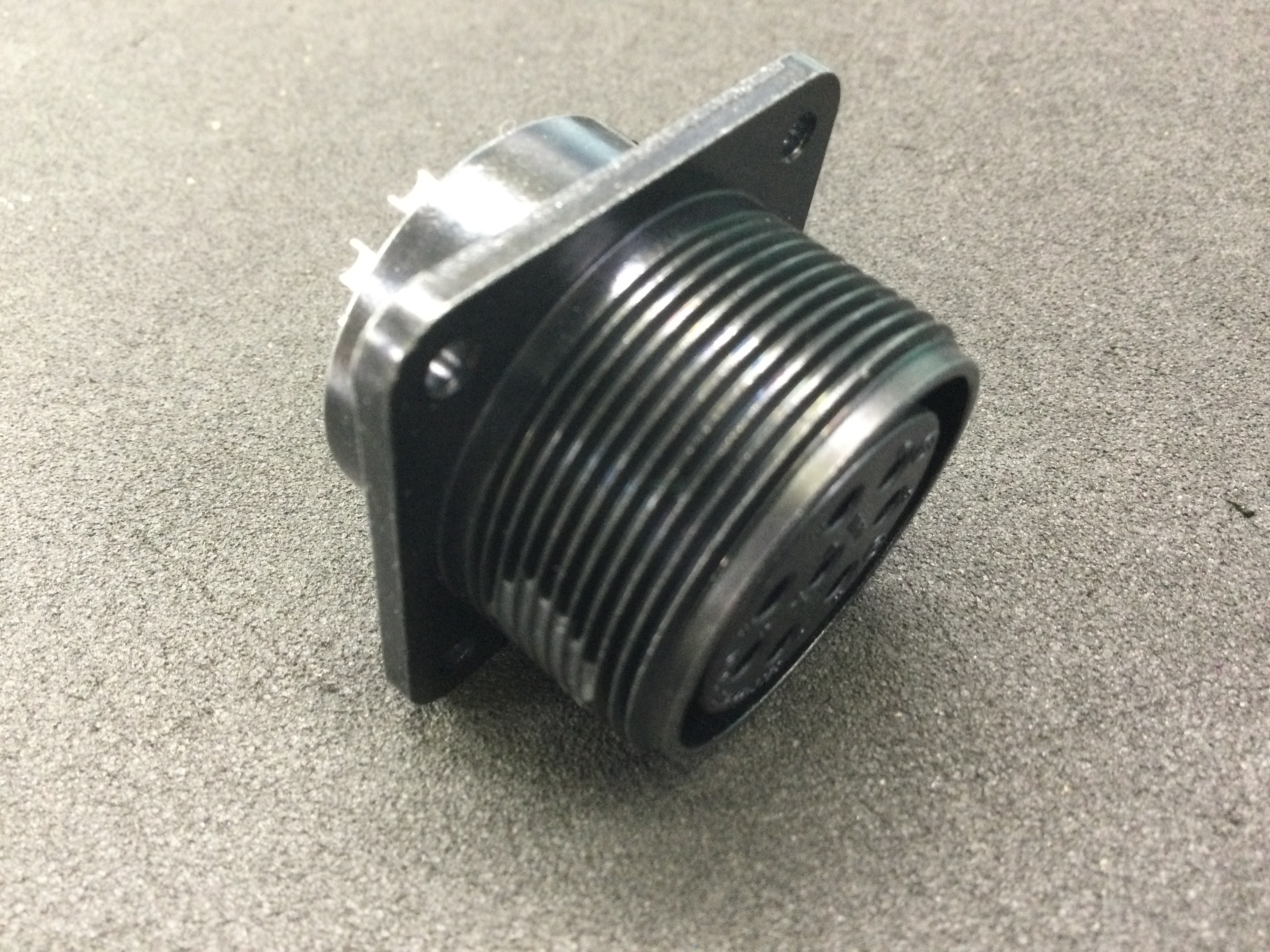 CE05-2A22-23SD-D