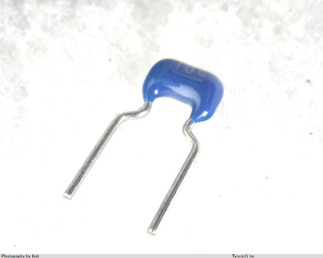FK26Y5V1H104ZN000
