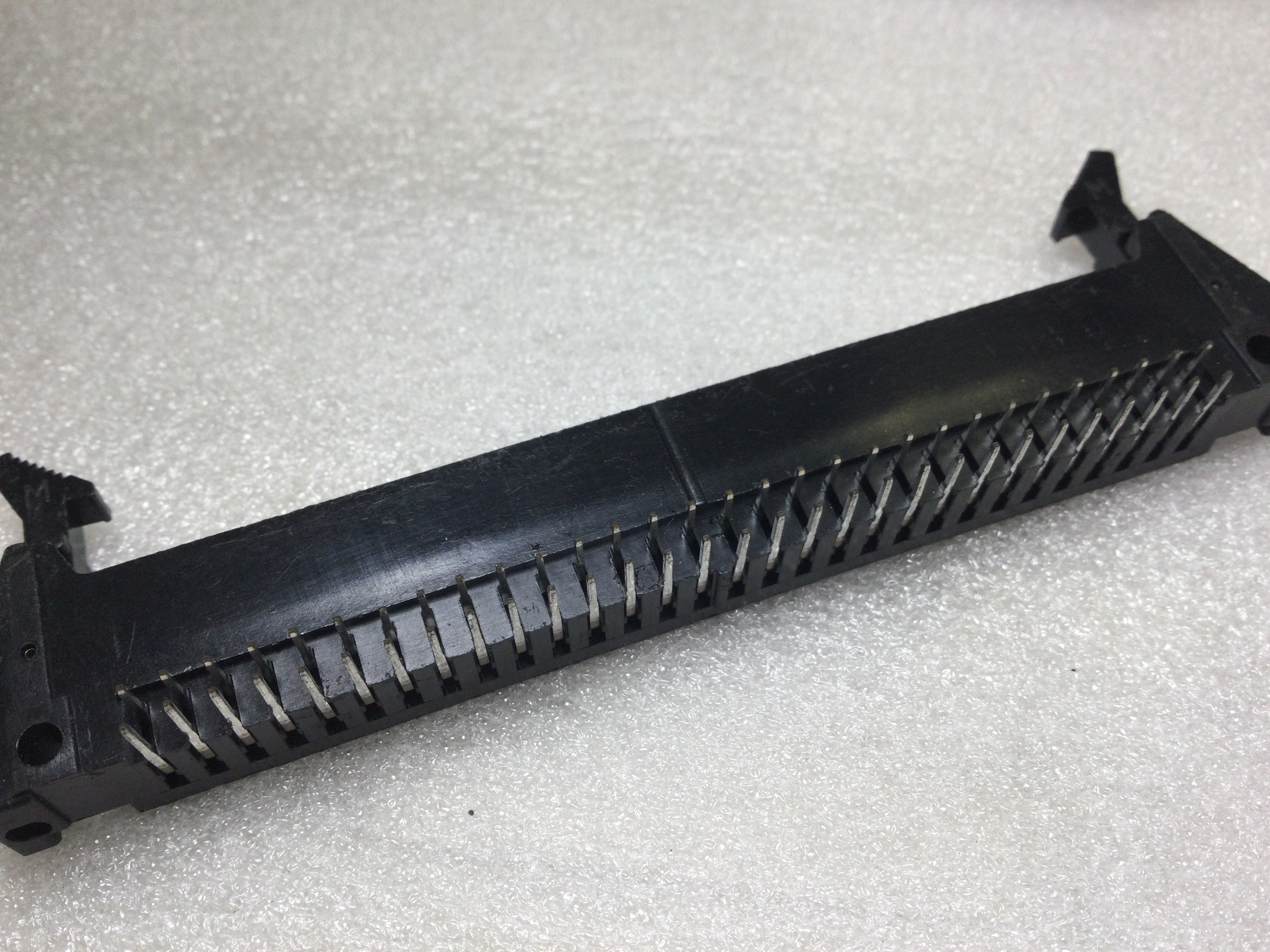 HIF3BB-60PA-2.54DS