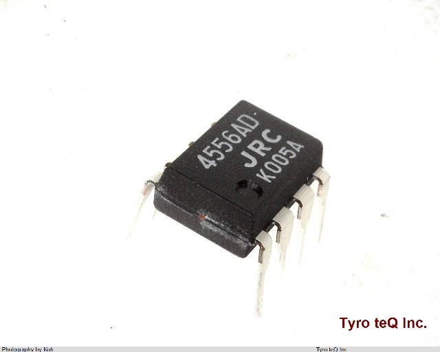 NJM4556AD