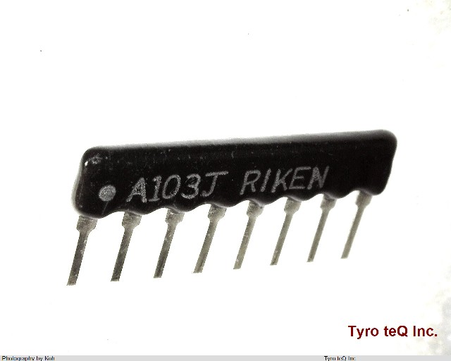 RRSS1/8 8A103J