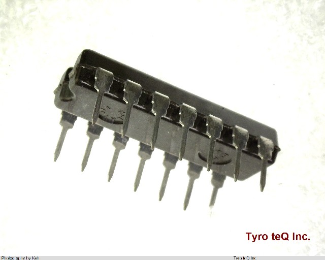 HD74LS10P