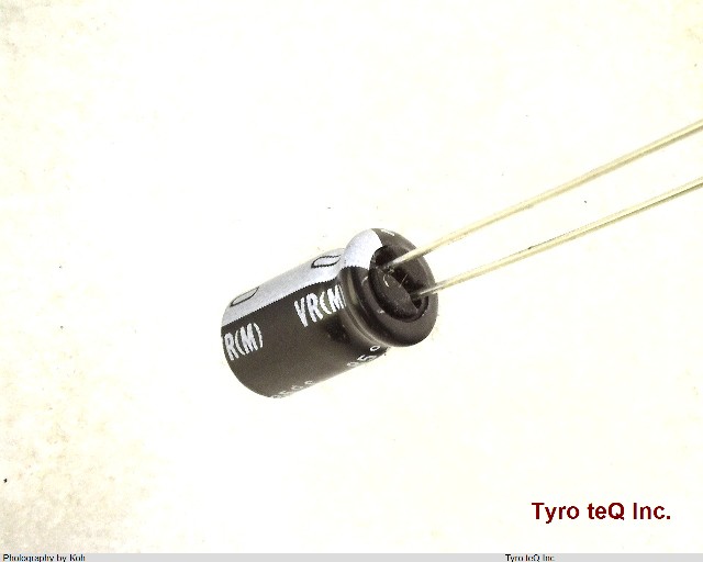 UVR1E101MED