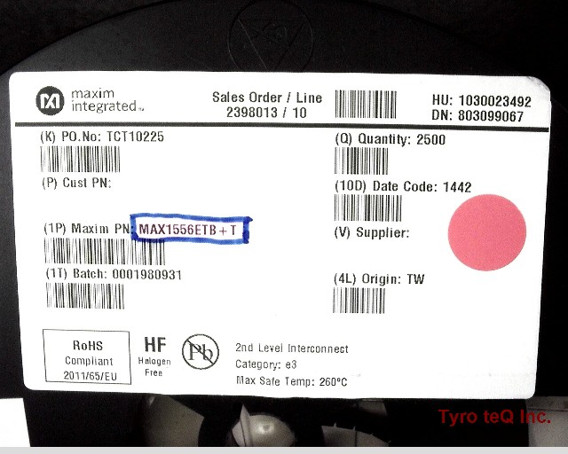 MAX1556ETB+T