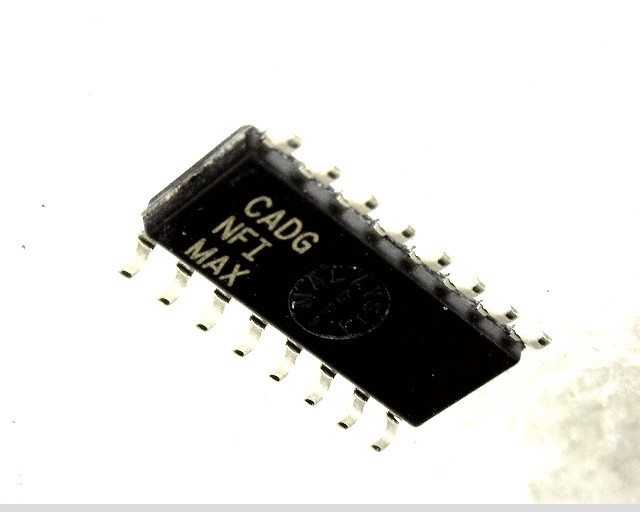 MAX4582CSE
