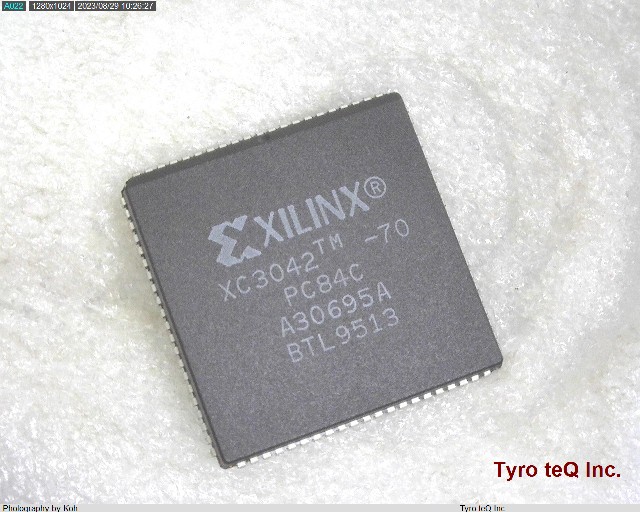 XC3042-70P84C