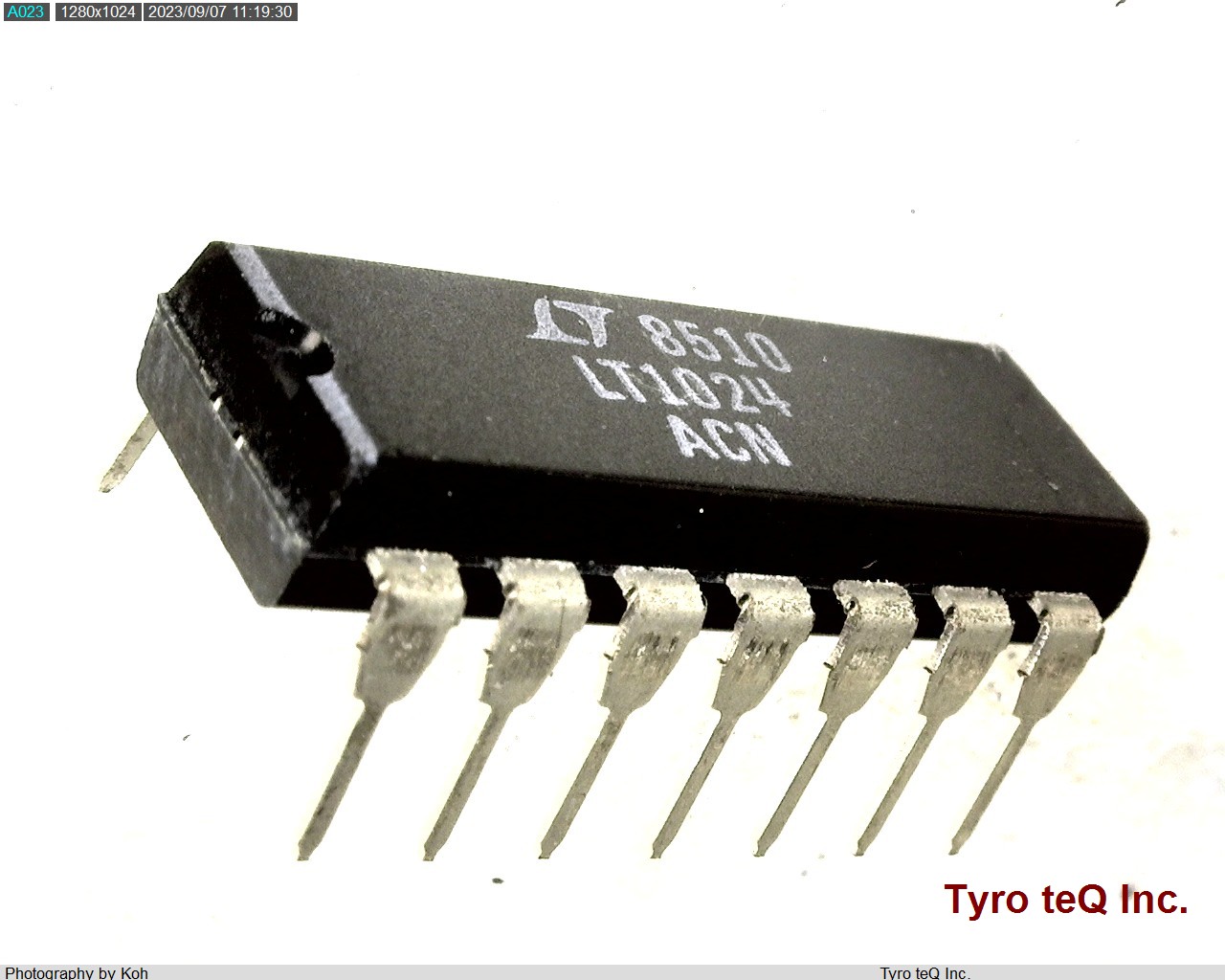 LT1024ACN